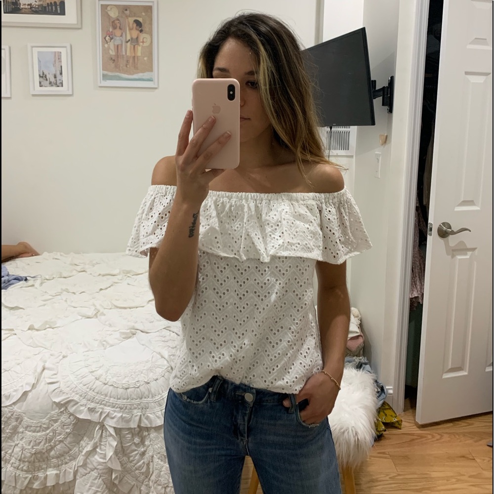 Strapless or off the shoulder blouse